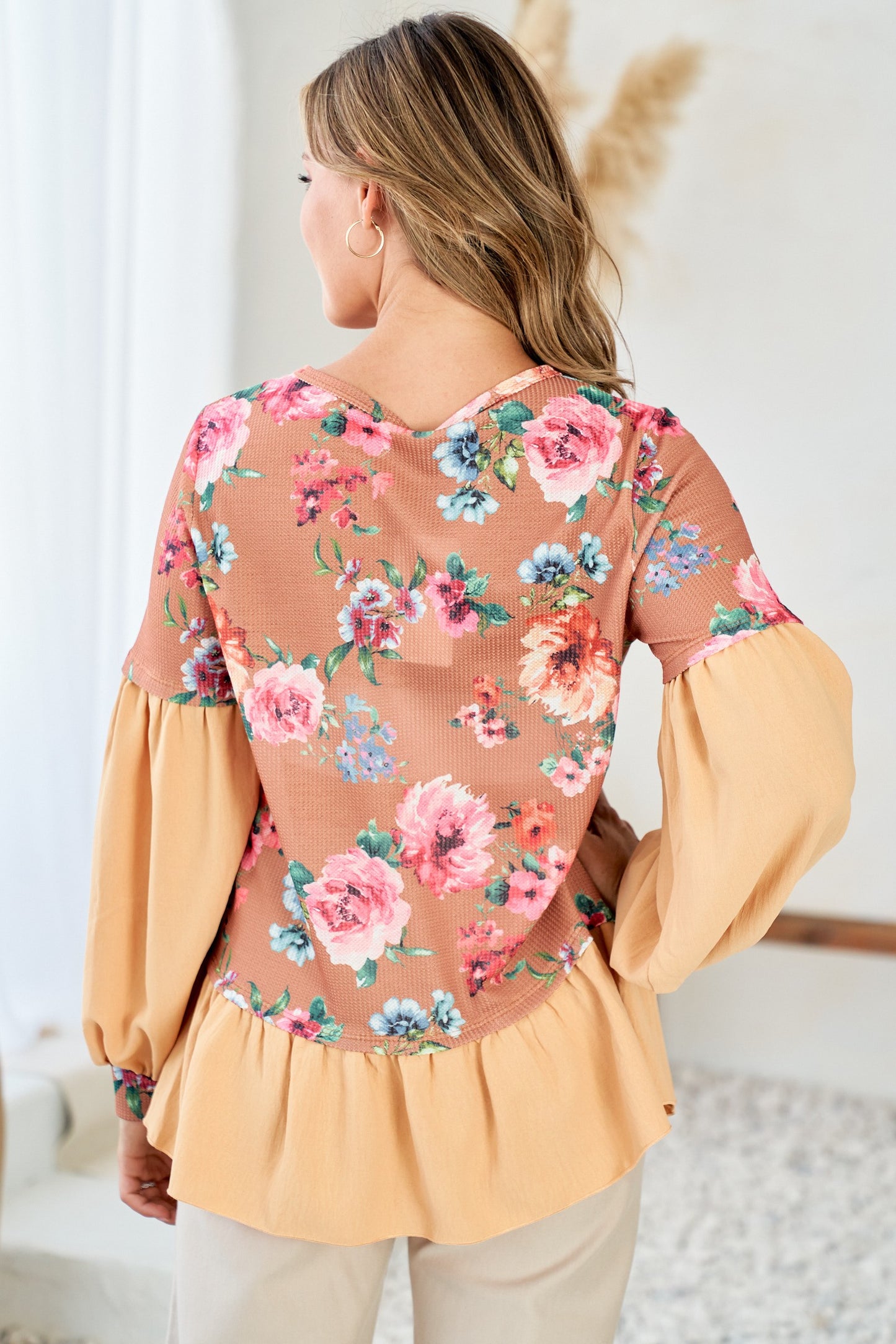 PEACH FLORAL PULLOVER