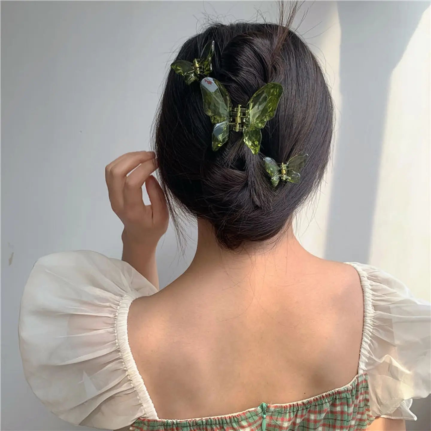 GREEN CRYSTAL BUTTERFLY CLAW CLIP