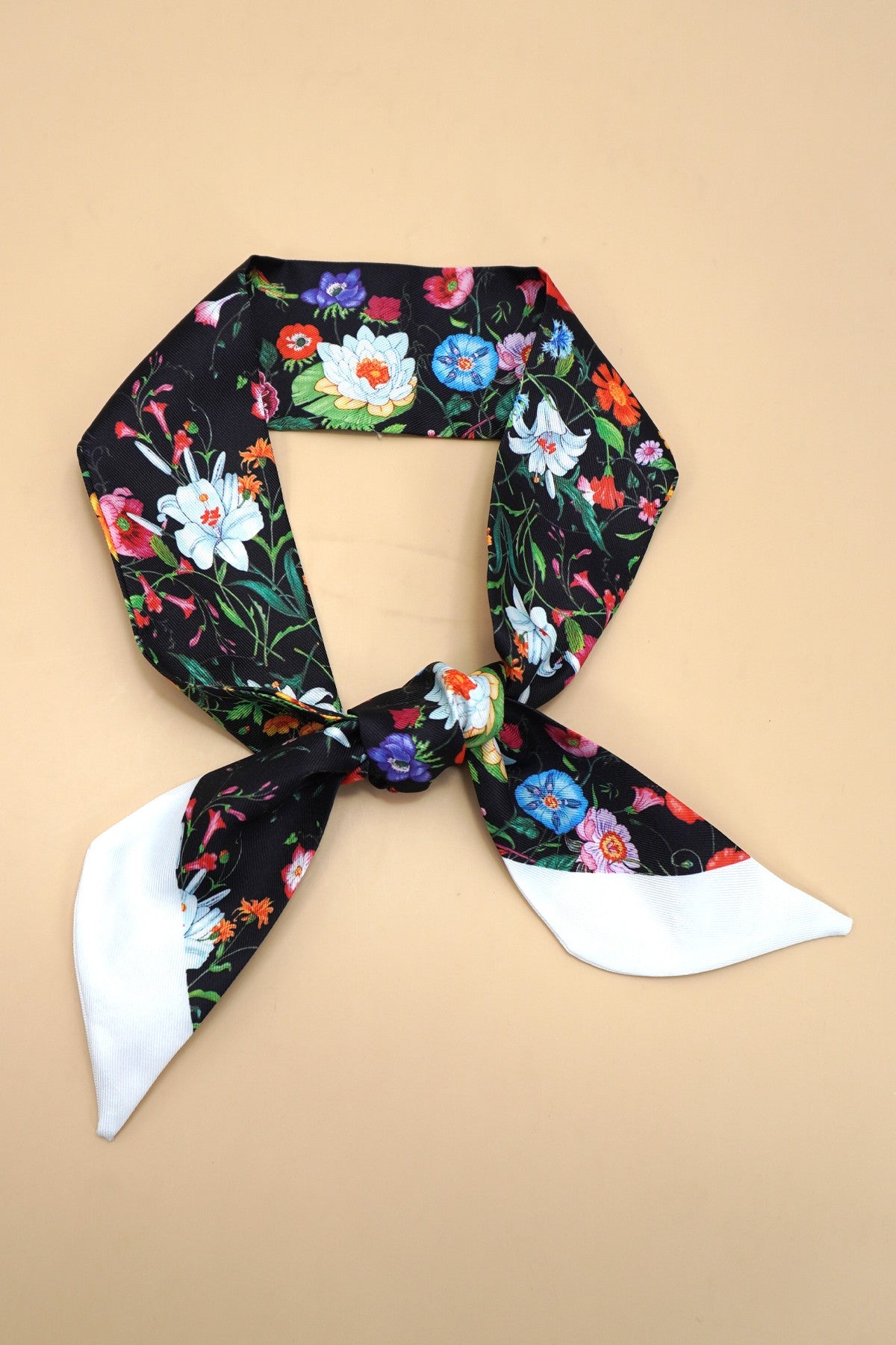 THIN HAIR/NECK SCARFS