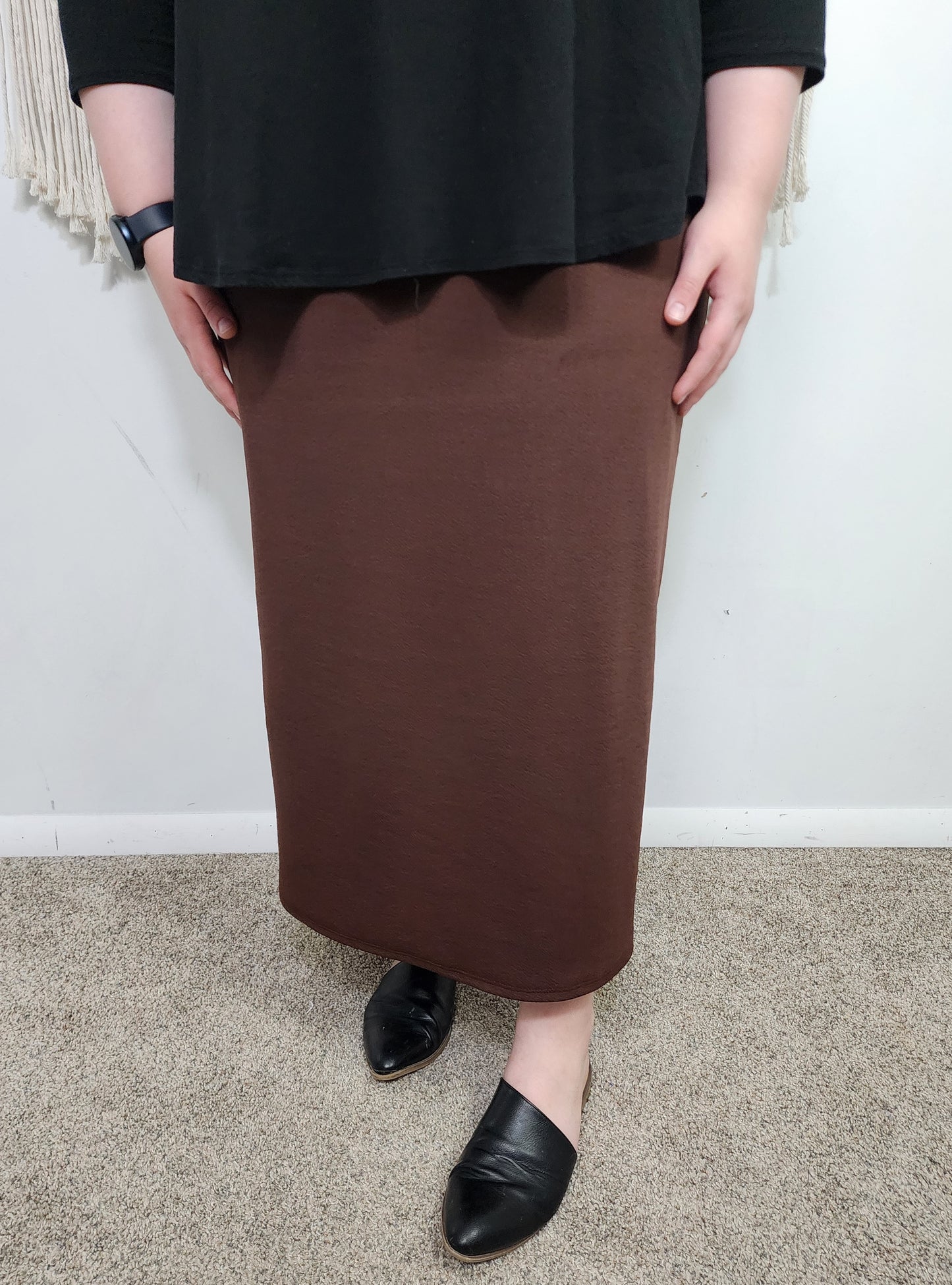 31 INCH SANDRA SKIRT IN BROWN