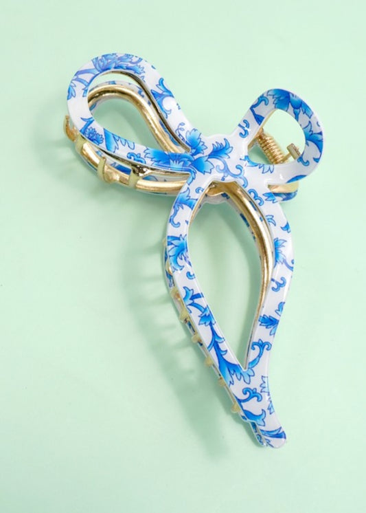 VINTAGE INSPIRED GOLD METAL FLORAL CLAWCLIP