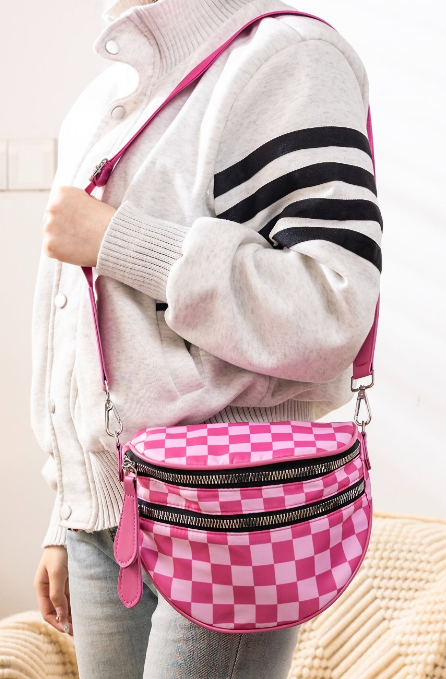 SADDLE BAG CHECKERED CROSSBOSY SLING (multi)