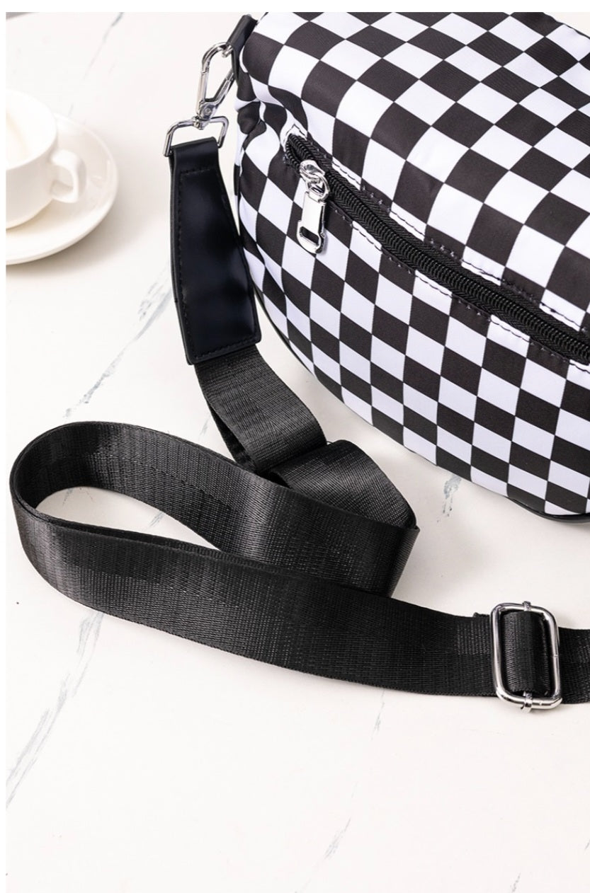 SADDLE BAG CHECKERED CROSSBOSY SLING (multi)