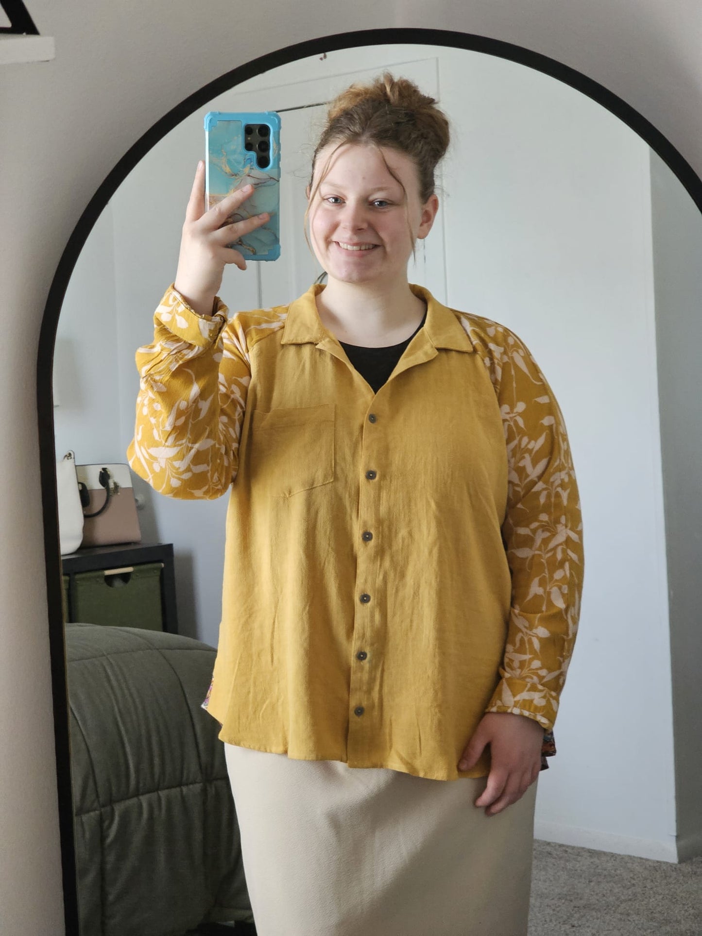 GOLDEN BUTTON UP SHIRT